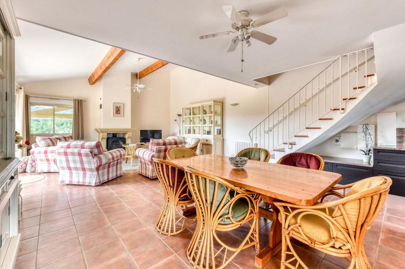 Maison en pierre - 142 m² - 6 pièces