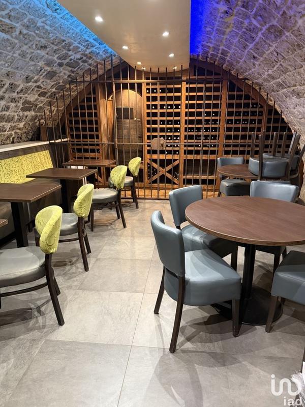 Local commercial - 240 m²