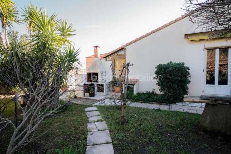 Maison traditionnelle - 97 m² - 4 pièces