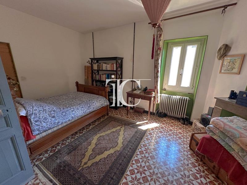 Maison - 119 m² - 11 pièces