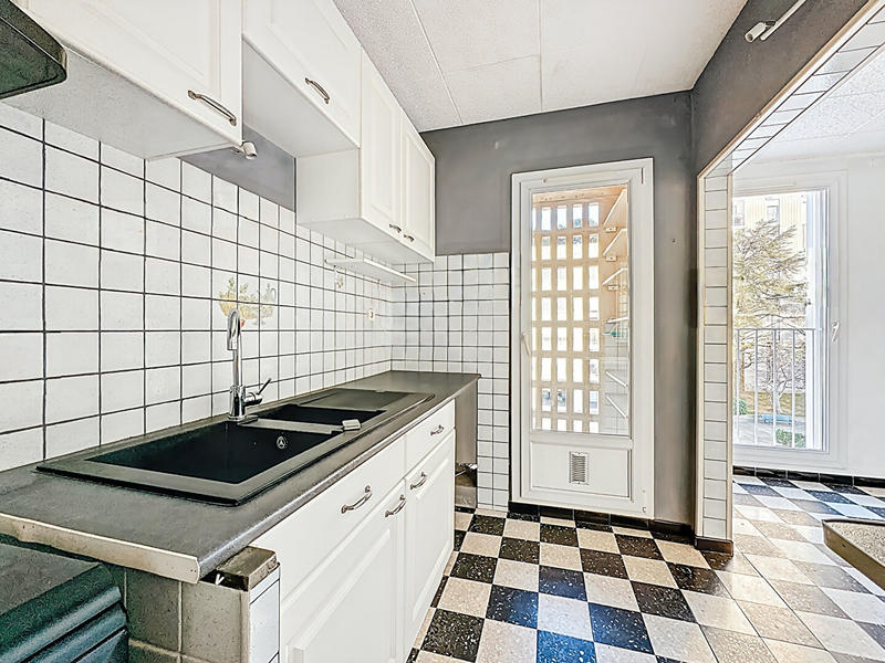 Appartement - 105 m² - 6 pièces