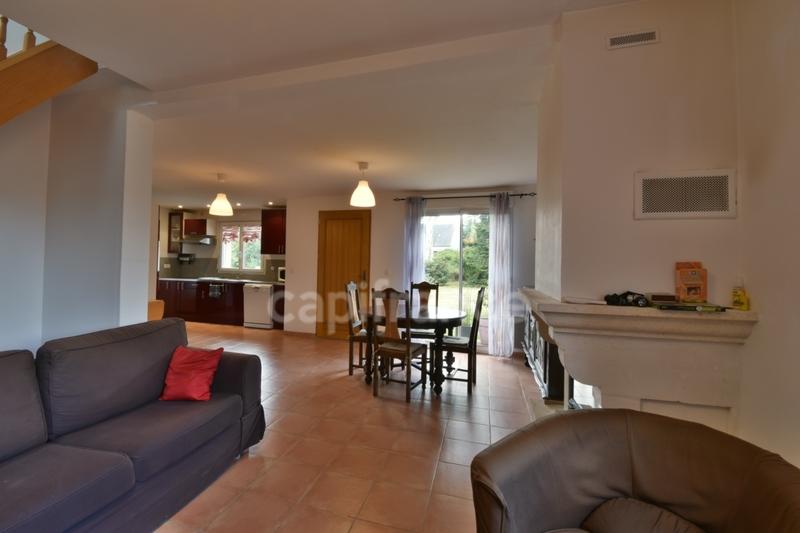 Maison - 94 m² - 4 pièces