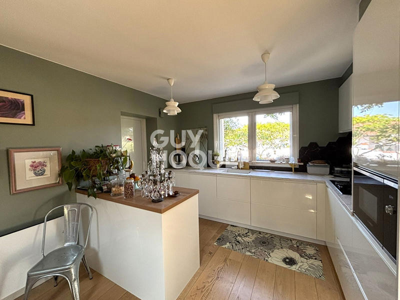 Maison - 148 m² - 5 pièces