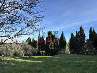 Maison - 202 m² - 7 pièces