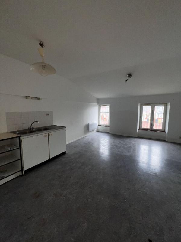 Immeuble - 650 m² - 1 pièce