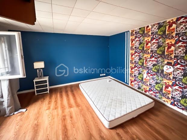 Maison - 90 m² - 4 pièces