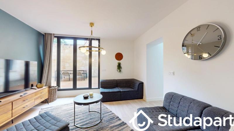 Chambre - 9 m² - 1 pièce