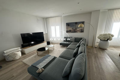 Maison de maîtres - 245 m² - 9 pièces