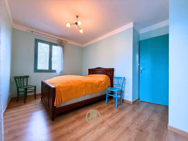 Maison - 140 m² - 5 pièces