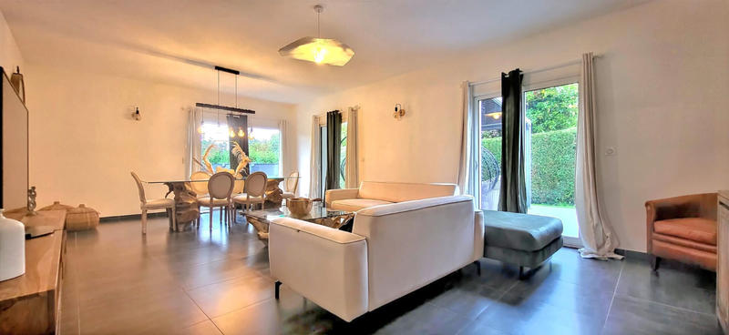 Maison - 140 m² - 6 pièces