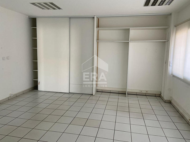 Local commercial - 200 m²
