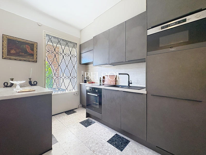 Villa - 220 m² - 5 pièces