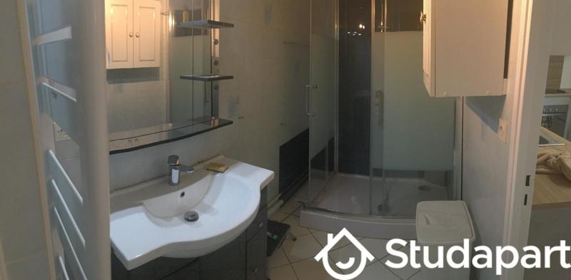 Chambre - 14 m² - 1 pièce