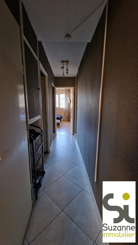 Appartement - 93 m² - 5 pièces