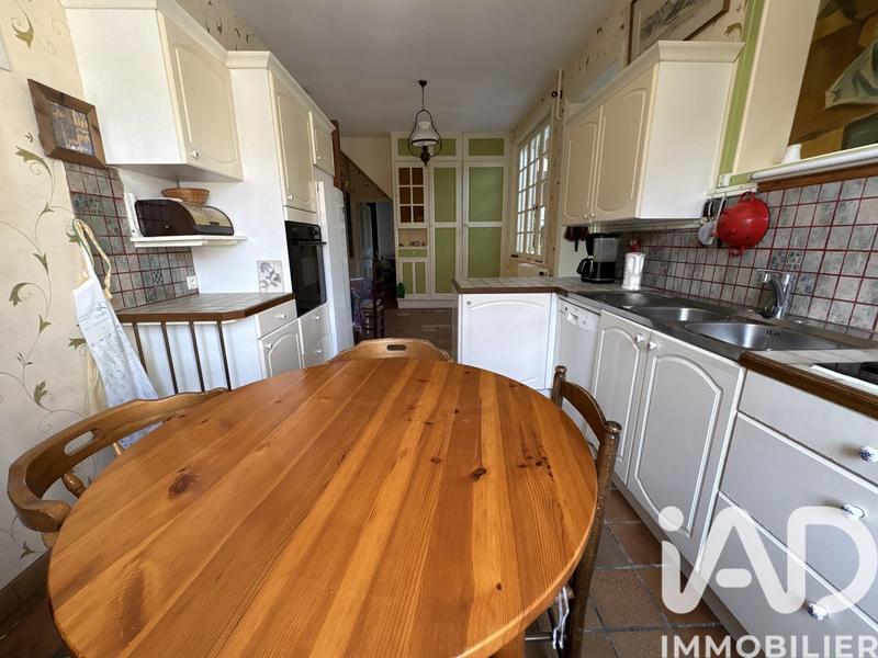 Maison - 188 m² - 8 pièces