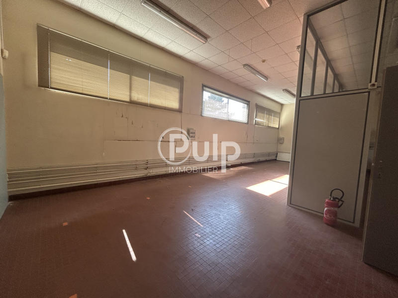 Entrepôt - 1 200 m² - 1 pièce