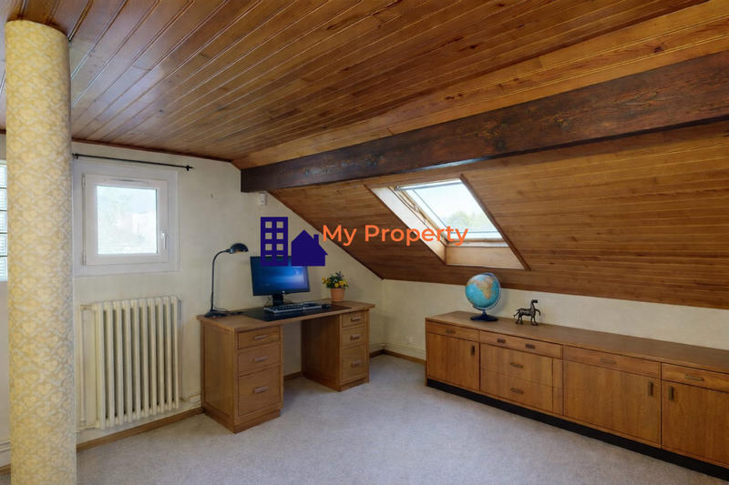 Maison traditionnelle - 88 m² - 5 pièces