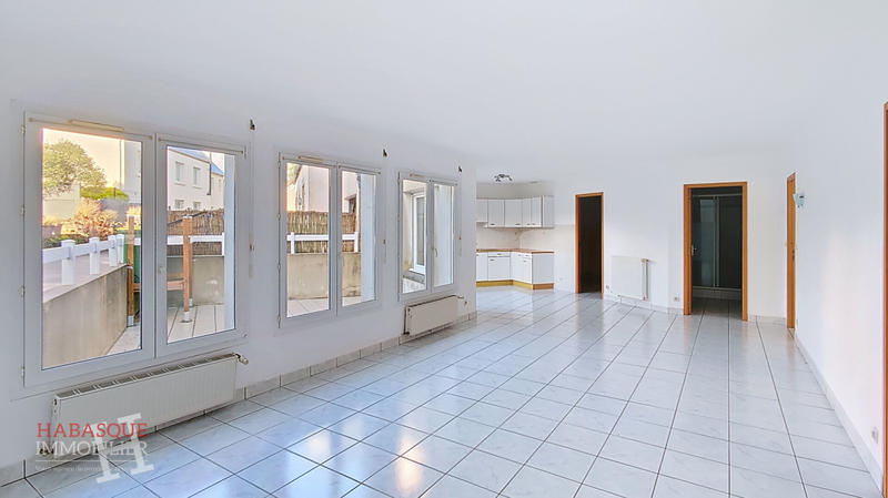 Maison - 170 m² - 7 pièces