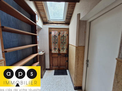 Maison - 90 m² - 5 pièces