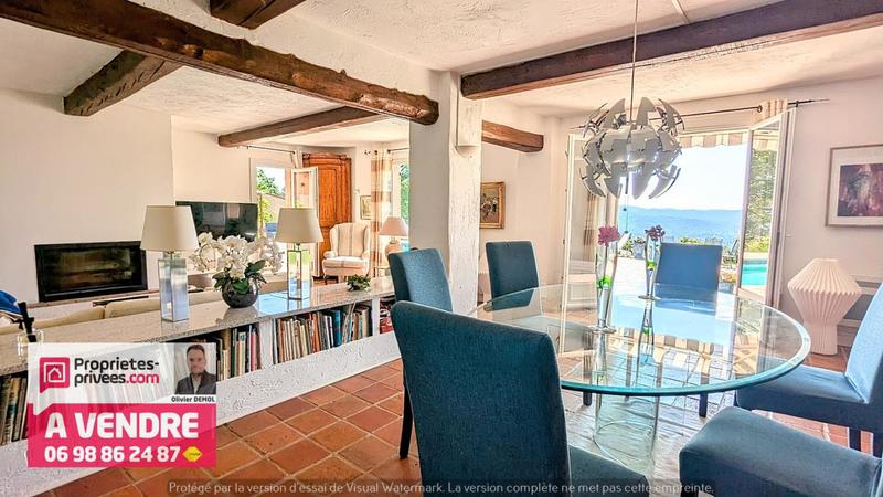 Maison - 165 m² - 5 pièces