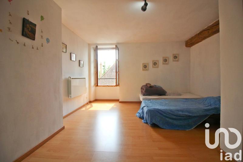 Maison - 270 m² - 10 pièces