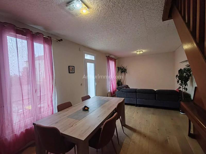 Maison - 90 m² - 5 pièces