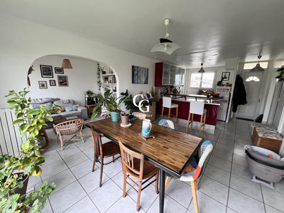 Maison - 66 m² - 3 pièces