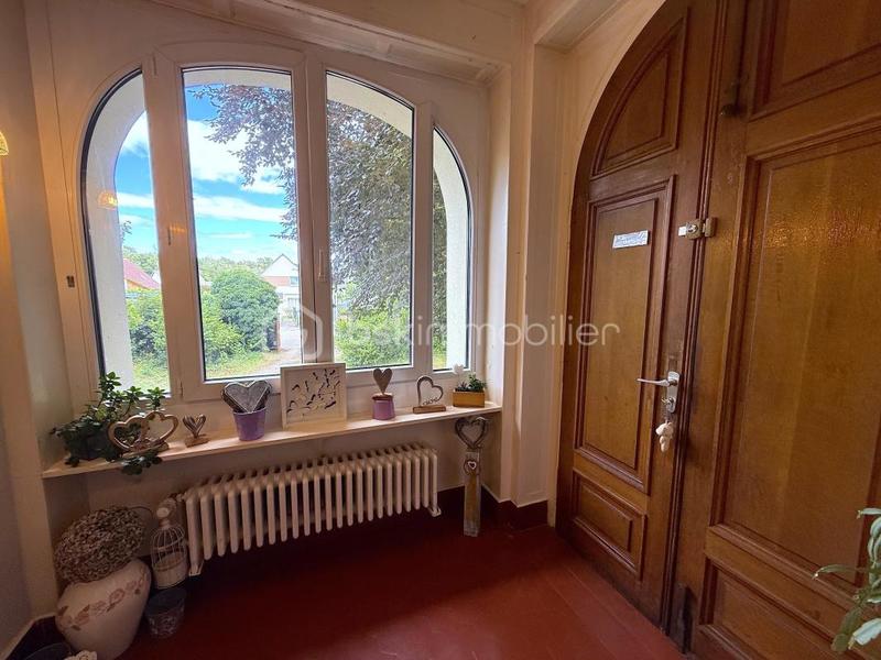 Maison - 303 m² - 10 pièces