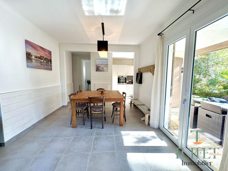 Maison - 93 m² - 4 pièces
