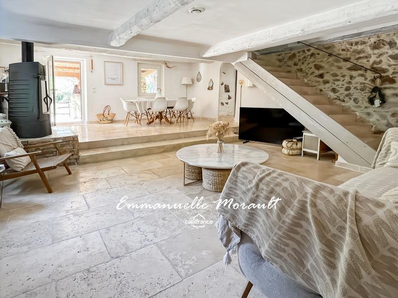 Maison - 184 m² - 7 pièces