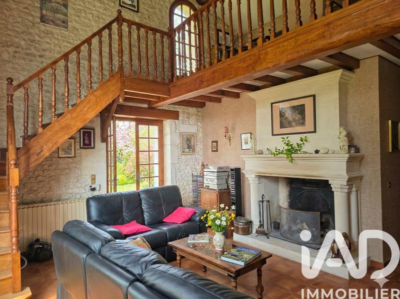 Maison - 200 m² - 7 pièces