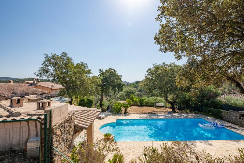 Villa - 165 m² - 8 pièces