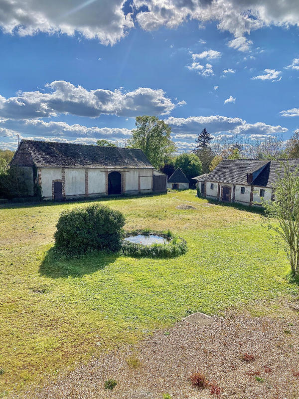 Maison - 280 m² - 9 pièces