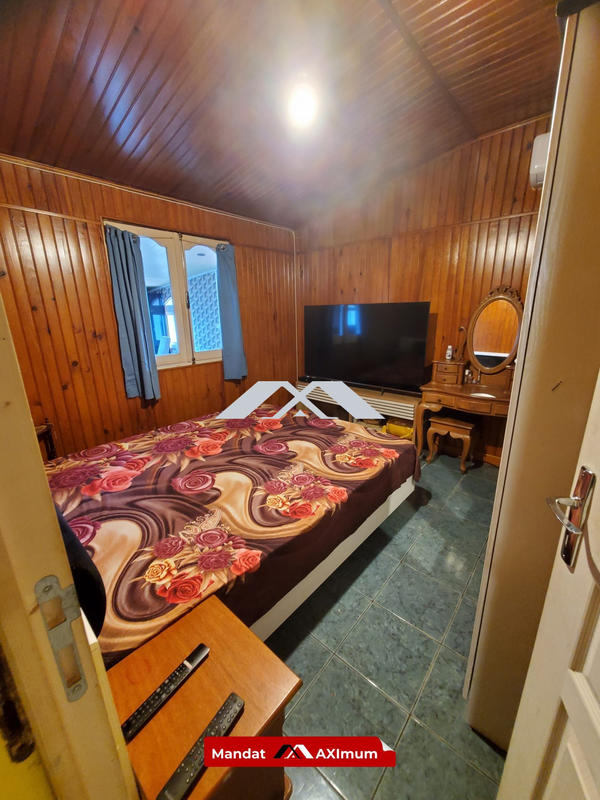 Maison - 190 m² - 8 pièces