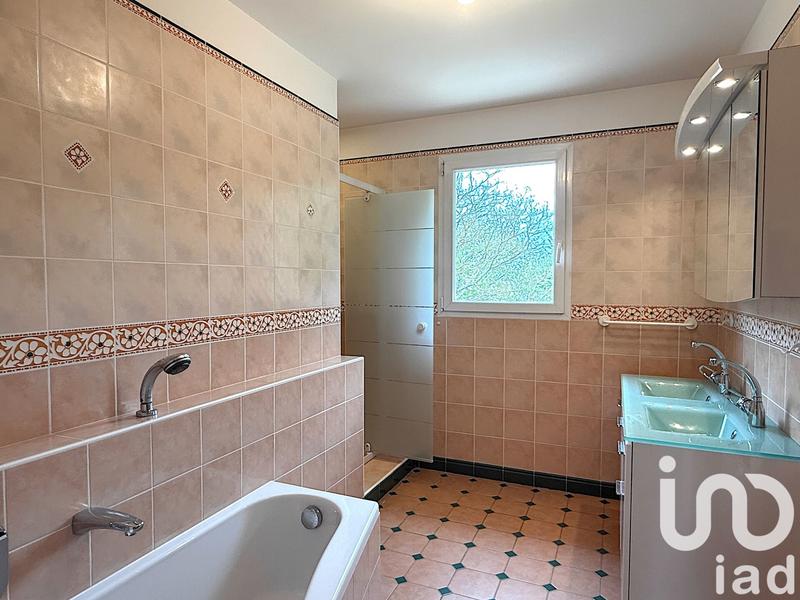 Maison - 185 m² - 8 pièces