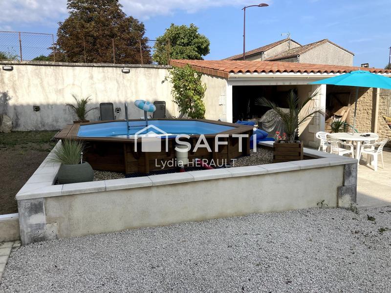 Maison - 235 m² - 8 pièces