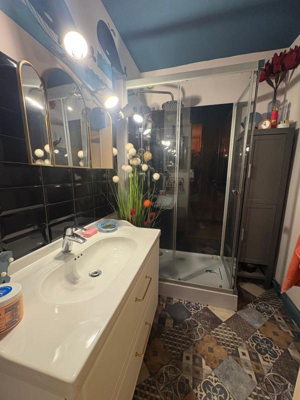 Appartement - 75 m² - 3 pièces