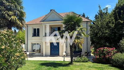 Maison - 193 m² - 7 pièces