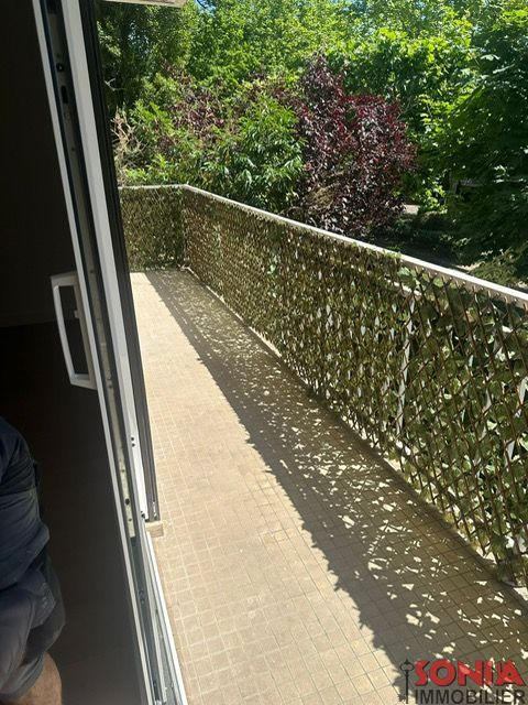 Appartement - 99 m² - 4 pièces