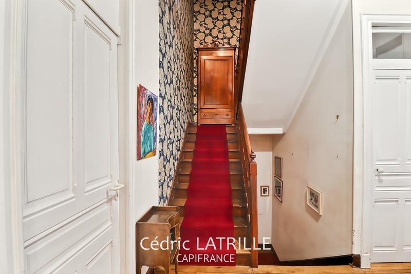 Maison bourgeoise - 272 m² - 11 pièces