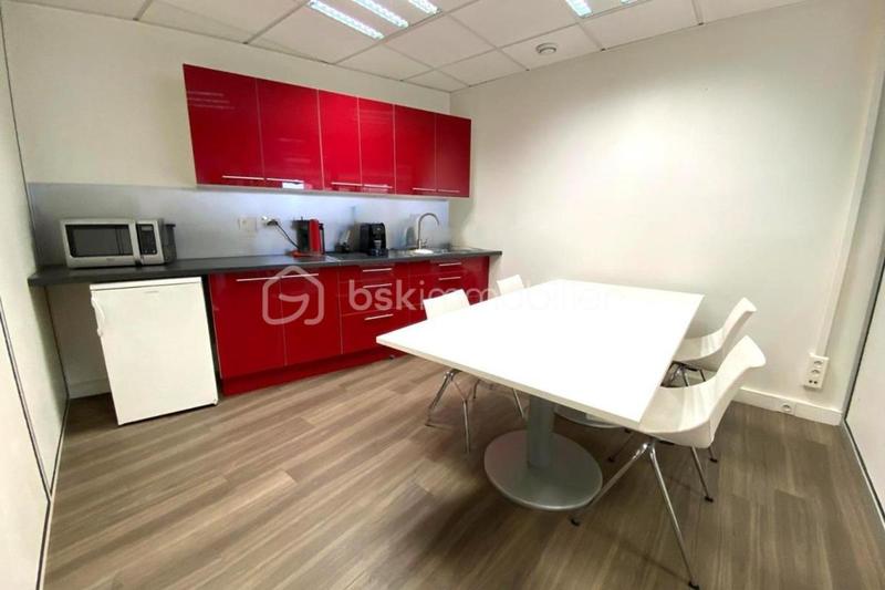 Bureau - 85 m² - 4 pièces