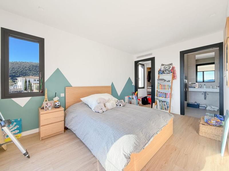 Villa - 187 m² - 4 pièces