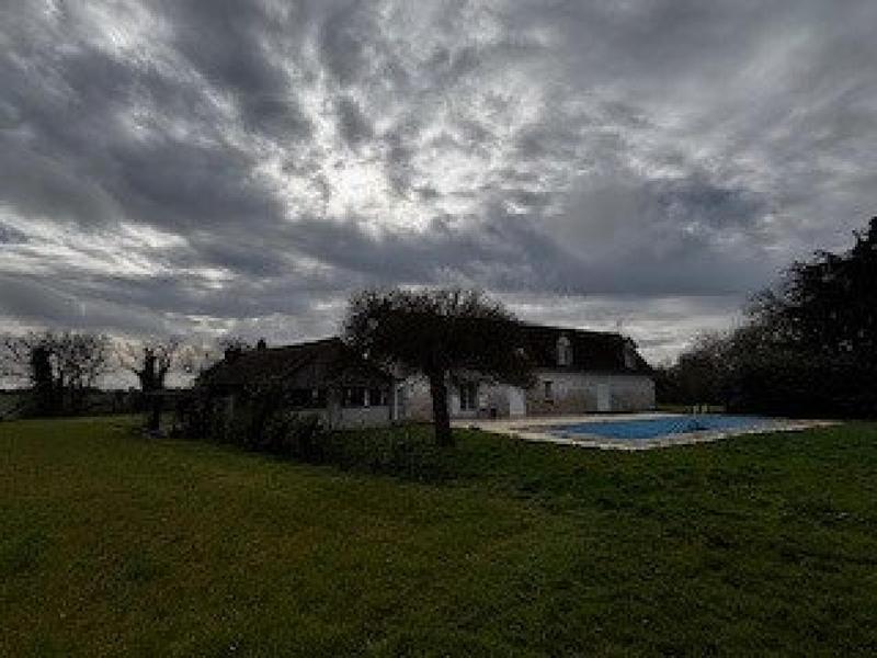 Maison - 317 m² - 10 pièces