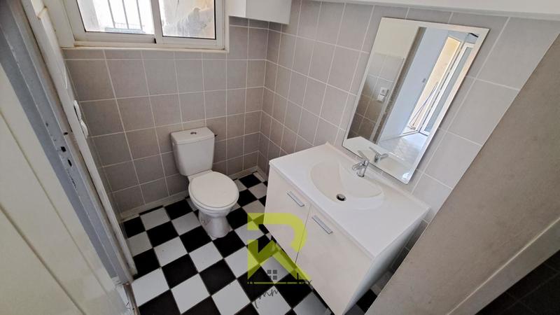 Maison - 228 m² - 8 pièces