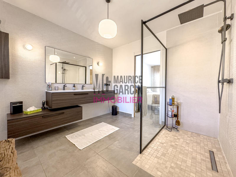 Maison - 190 m² - 6 pièces