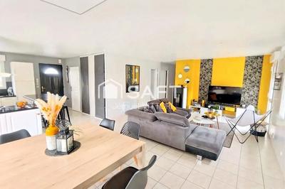 Maison - 179 m² - 8 pièces