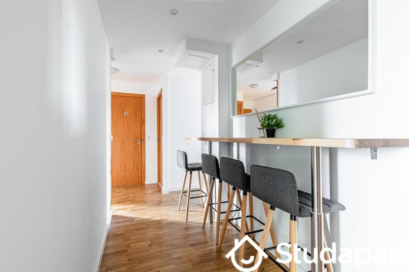 Chambre - 10 m² - 1 pièce