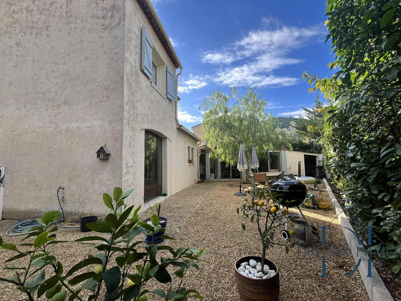 Maison - 122 m² - 5 pièces