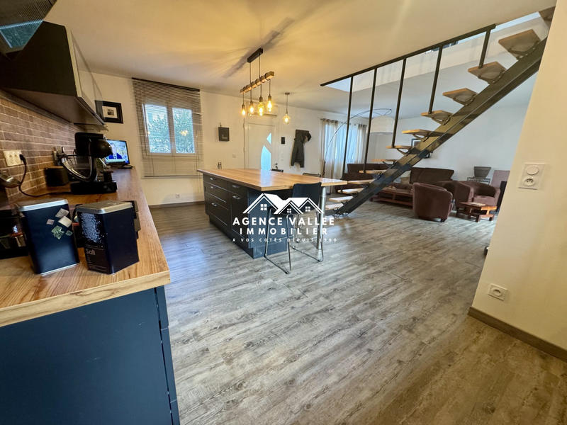 Maison - 110 m² - 5 pièces