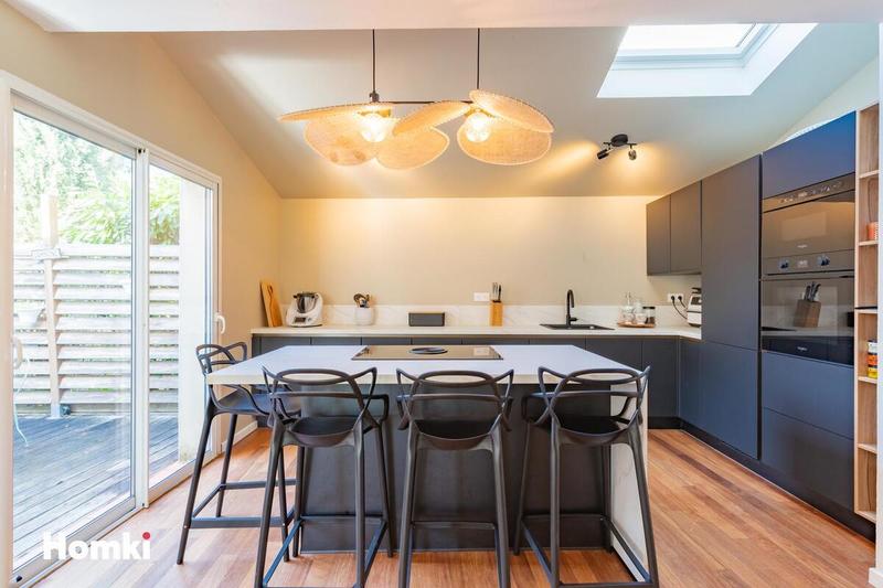 Maison - 158 m² - 6 pièces